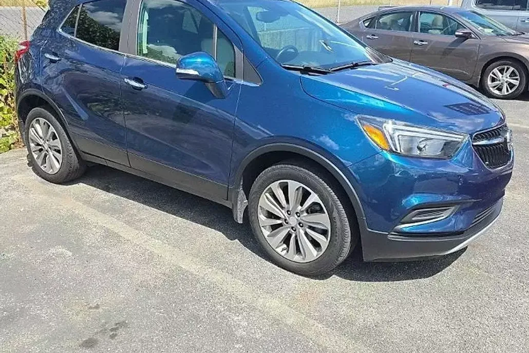 2019 Buick Encore Preferred photo 1