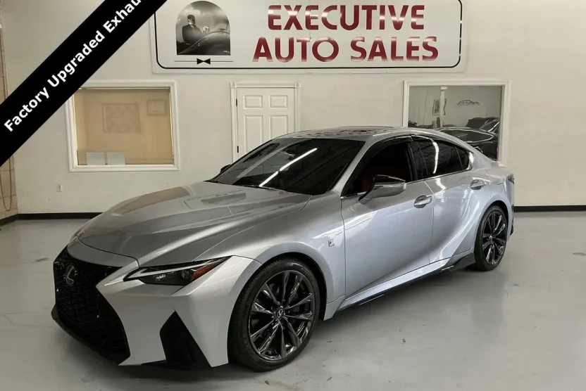 2022 Lexus IS 350 F SPORT photo 1