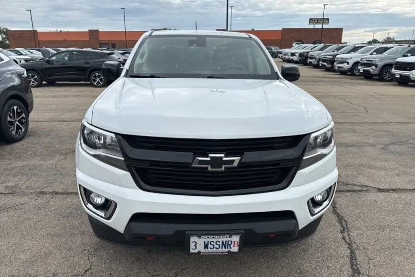 2017 Chevrolet Colorado LT photo 1