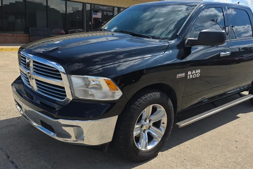 2014 Ram 1500 Big Horn photo 1