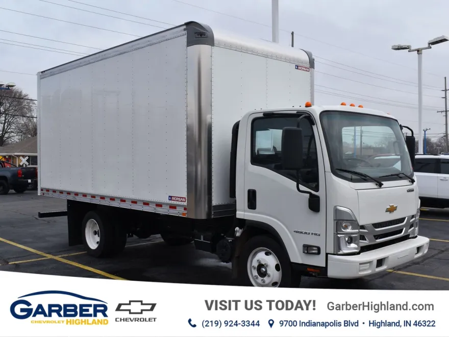 2024 Chevrolet Silverado 4500HD photo 1