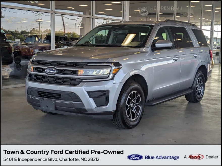 2024 Ford Expedition XLT photo 1