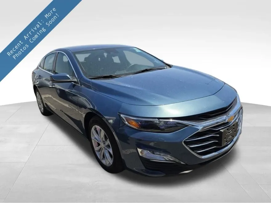 2024 Chevrolet Malibu 1LT photo 1