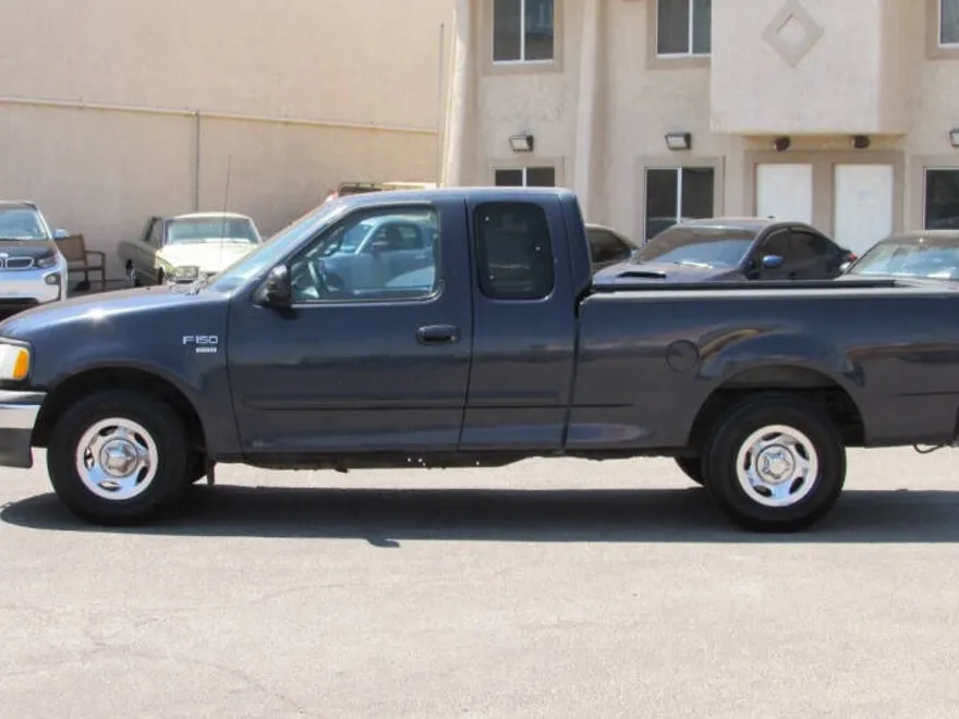 2000 Ford F-150 XLT photo 1