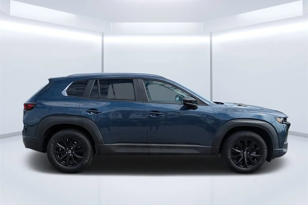 2023 Mazda CX-50 2.5 Preferred Plus photo 1