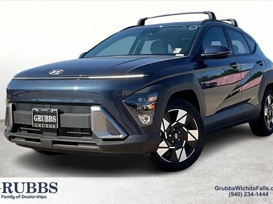2025 Hyundai Kona SEL photo 1