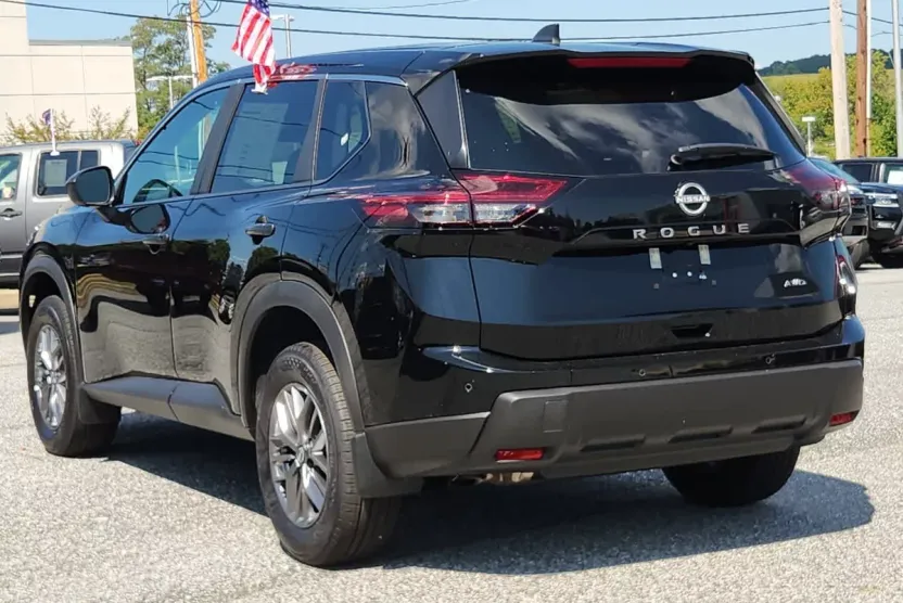 2026 Nissan Rogue S AWD photo 1