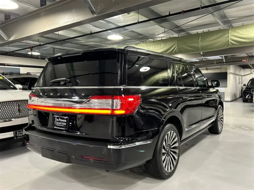 2021 Lincoln Navigator L Reserve photo 1