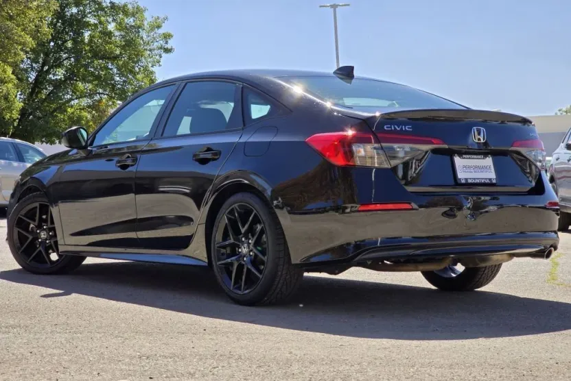 2023 Honda Civic Sport photo 1