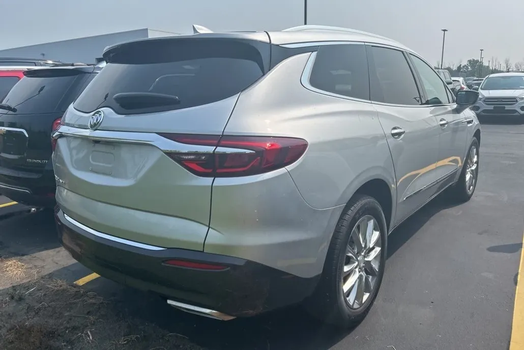 2021 Buick Enclave Premium photo 1