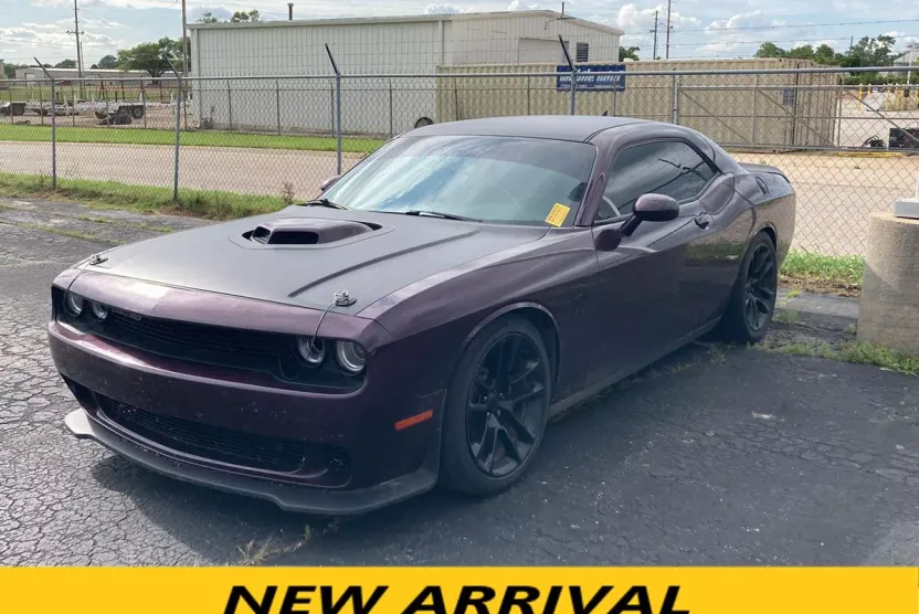 2020 Dodge Challenger R/T photo 1