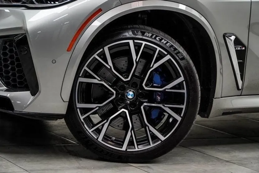 2021 Bmw X5 M photo 1