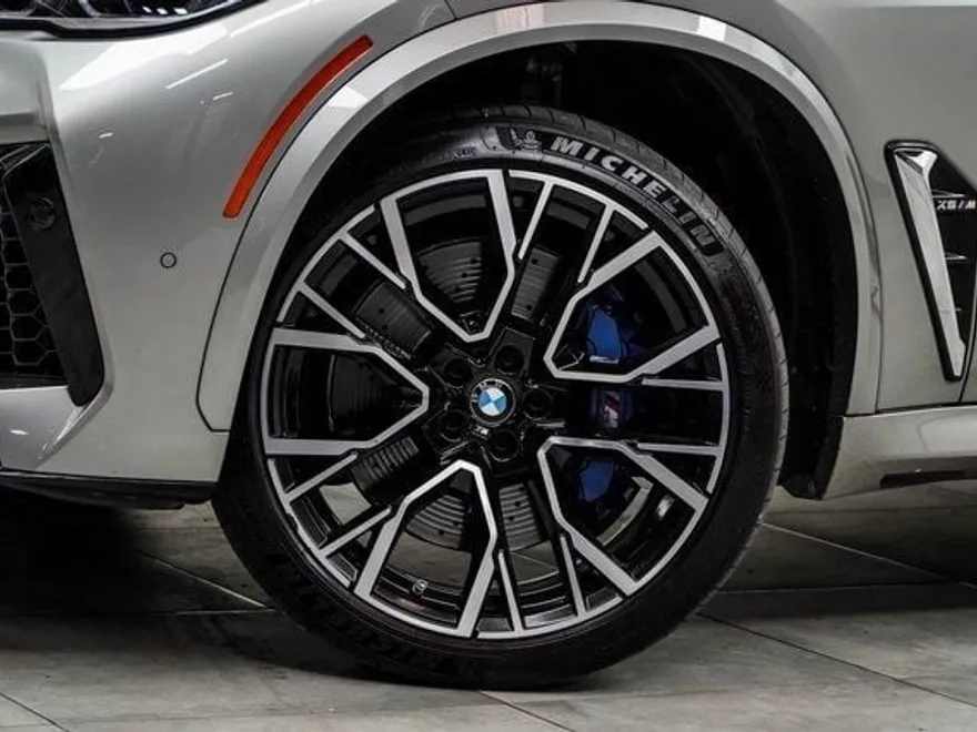 2021 Bmw X5 M photo 1