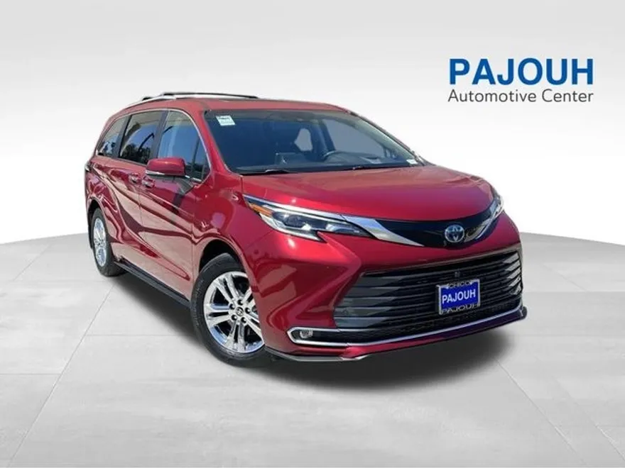 2024 Toyota Sienna Platinum photo 1