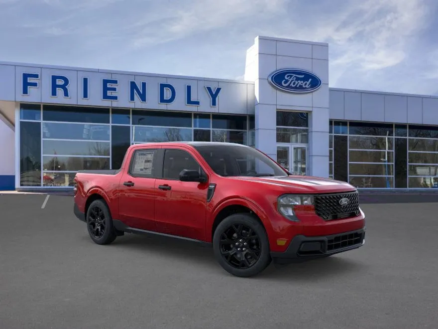 2025 Ford Maverick XLT photo 1