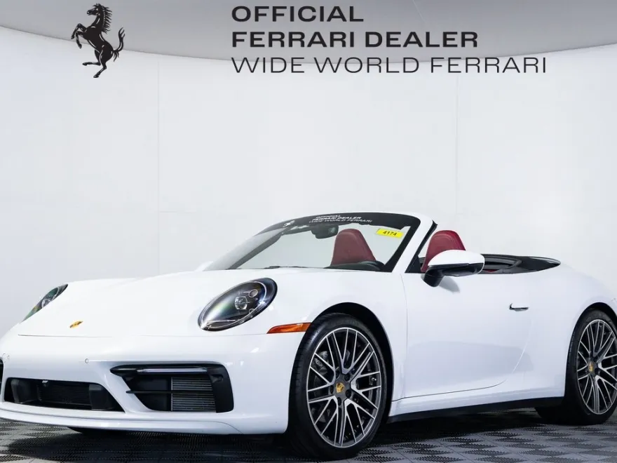 2023 Porsche 911 4 photo 1