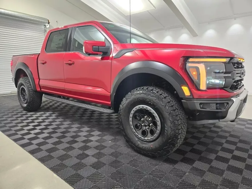 2025 Ford F-150 Raptor photo 1