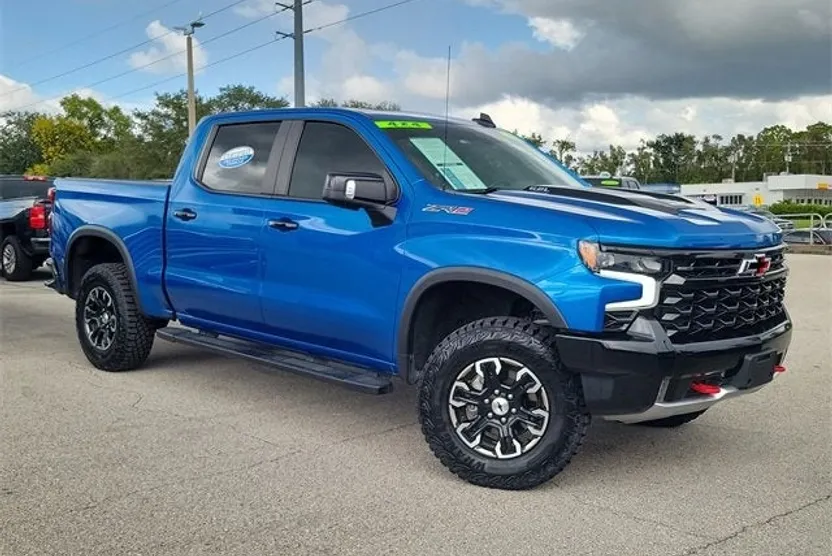 2023 Chevrolet Silverado 1500 ZR2 photo 1