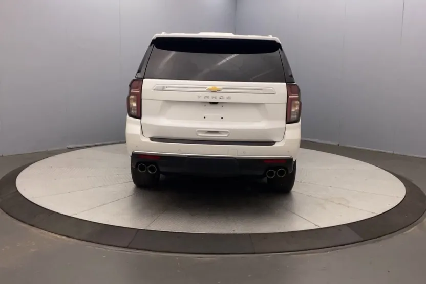2024 Chevrolet Tahoe High Country photo 1