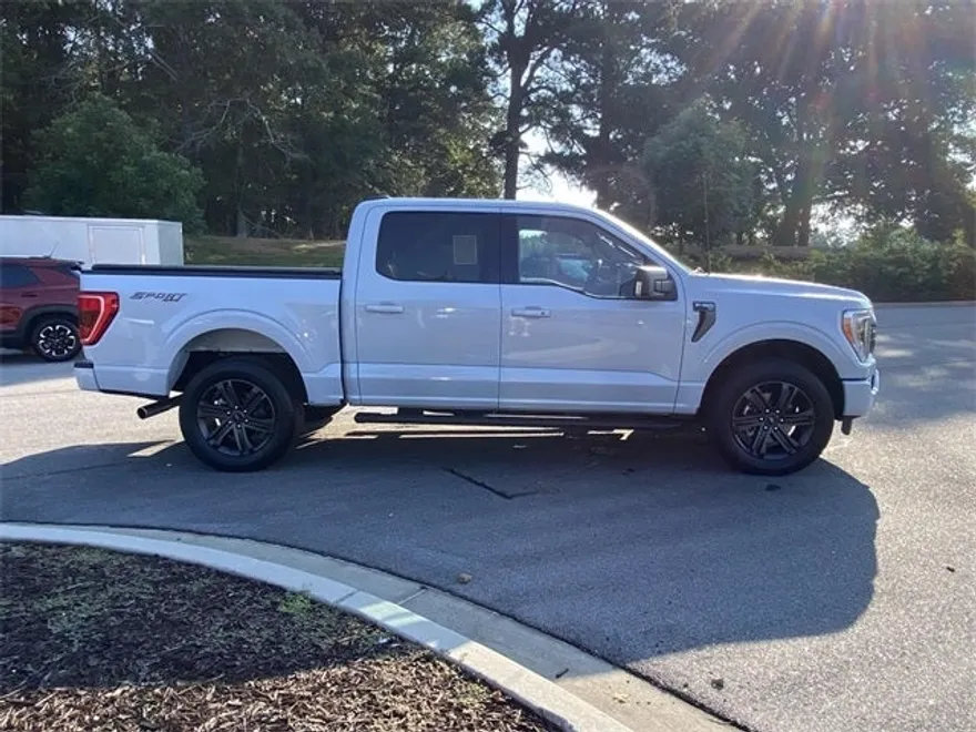 2022 Ford F-150 XLT photo 1
