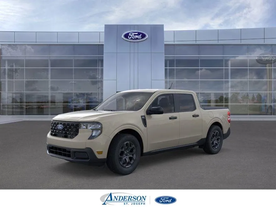 2025 Ford Maverick XLT photo 1