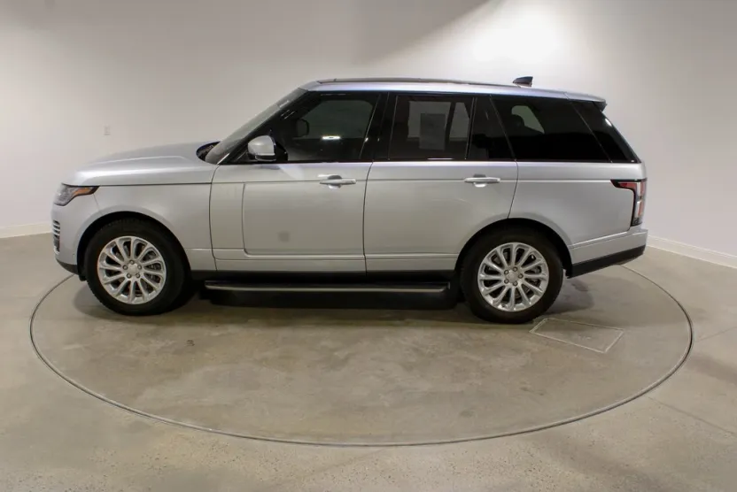 2020 Land Rover Range Rover HSE photo 1