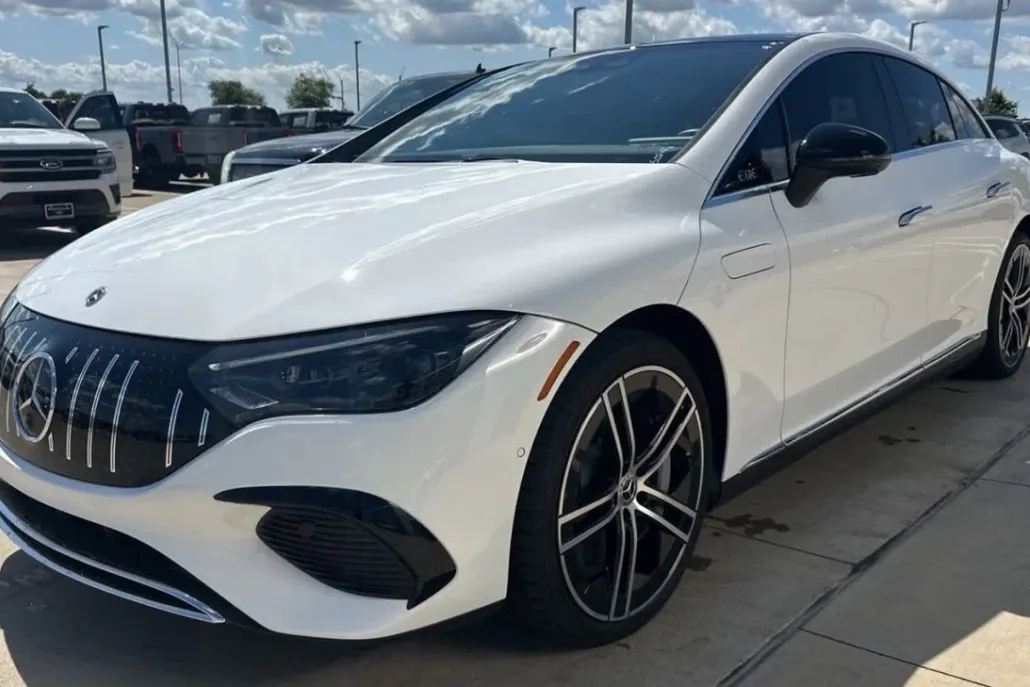 2024 Mercedes Benz 350 4MATIC photo 1