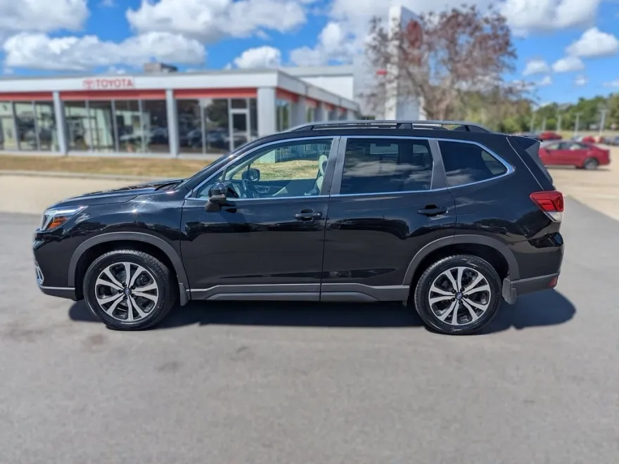 2020 Subaru Forester Limited photo 1