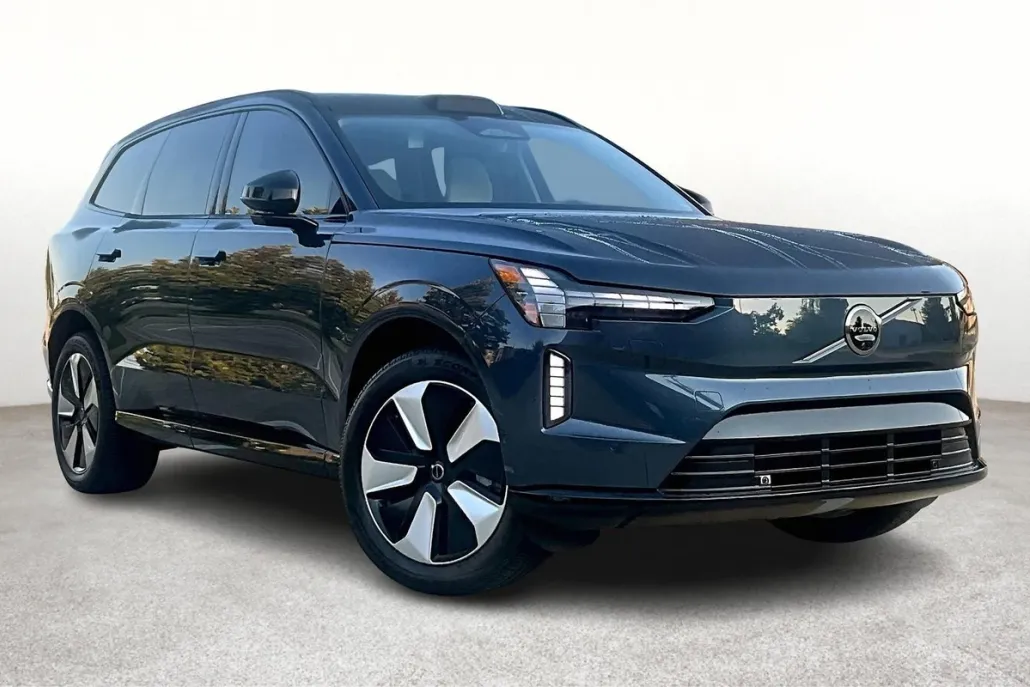 2025 Volvo EX90 Twin Motor Performance Plus photo 1