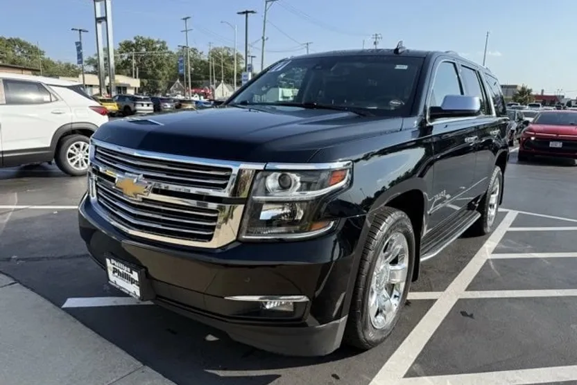 2017 Chevrolet Tahoe Premier photo 1