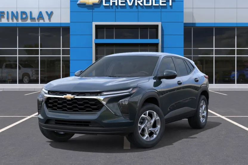 2026 Chevrolet Trax LS photo 1