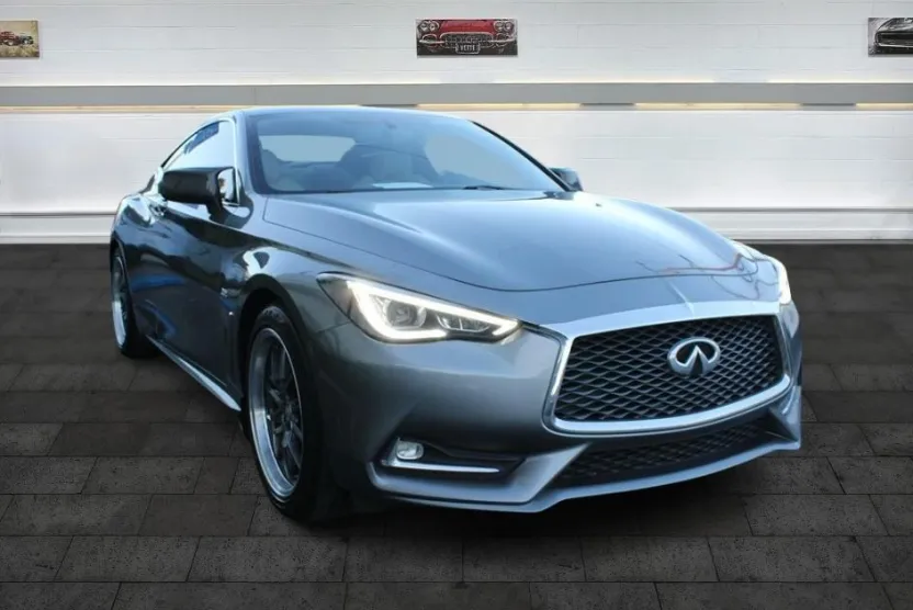 2017 Infiniti Q60 3.0t Premium photo 1
