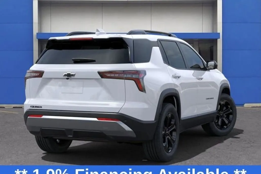 2026 Chevrolet Equinox LT photo 1