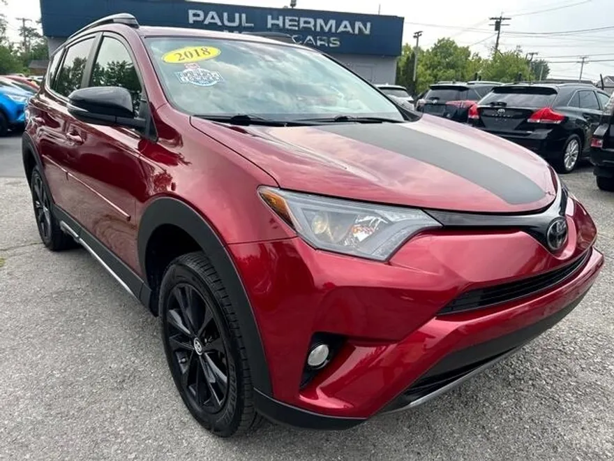2018 Toyota RAV4 XLE photo 1