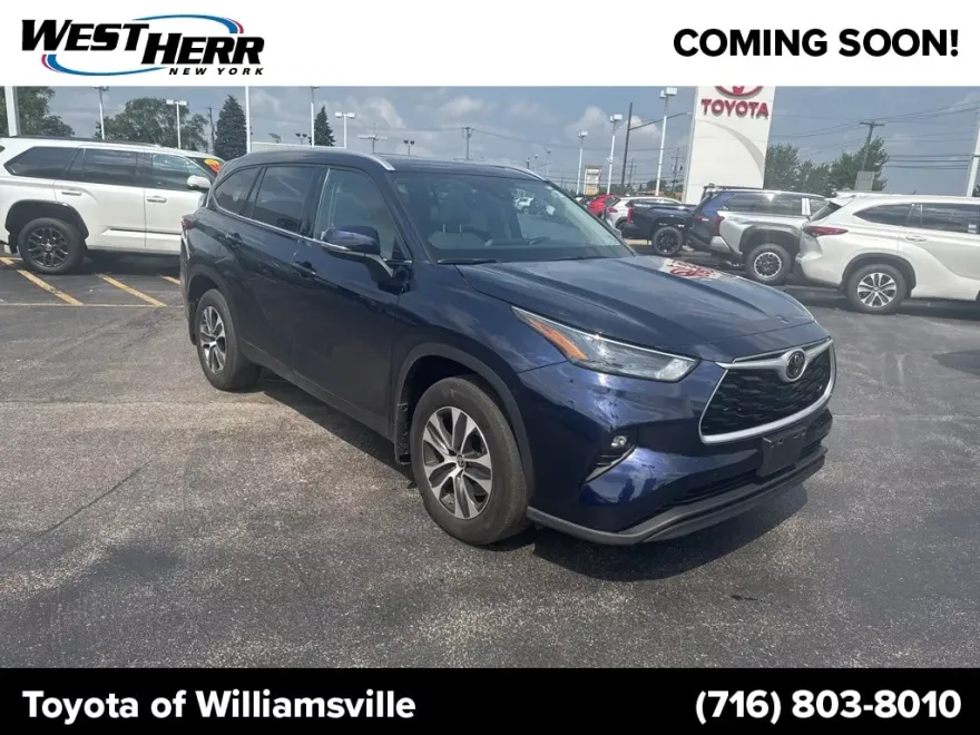 2022 Toyota Highlander XLE photo 1