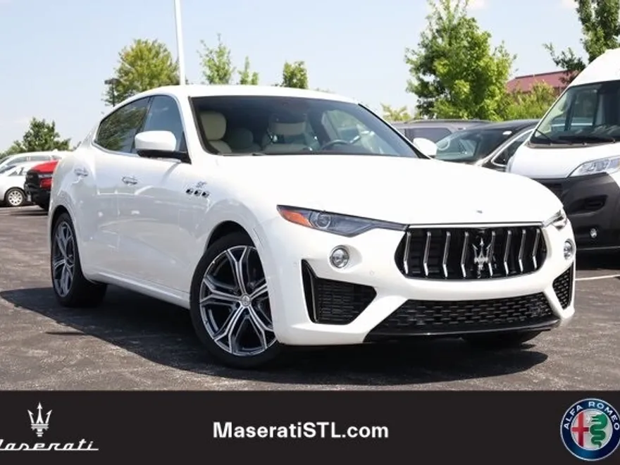 2022 Maserati Levante GT photo 1