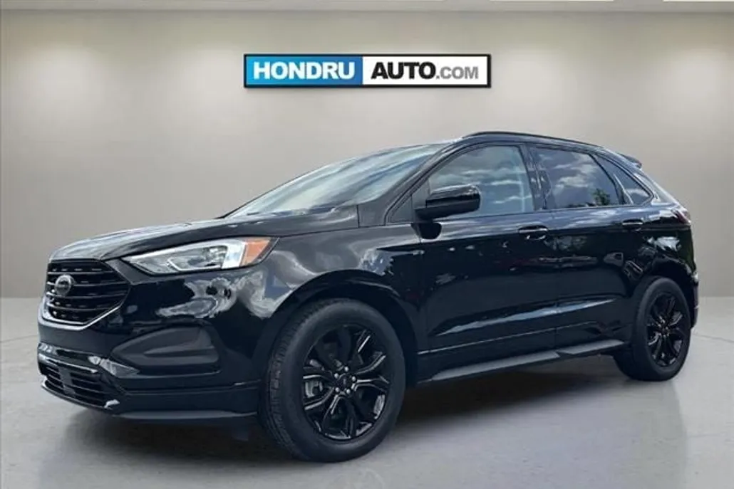 2022 Ford Edge SE photo 1