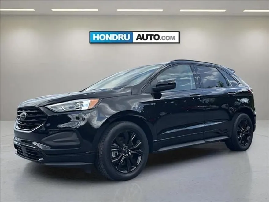 2022 Ford Edge SE photo 1