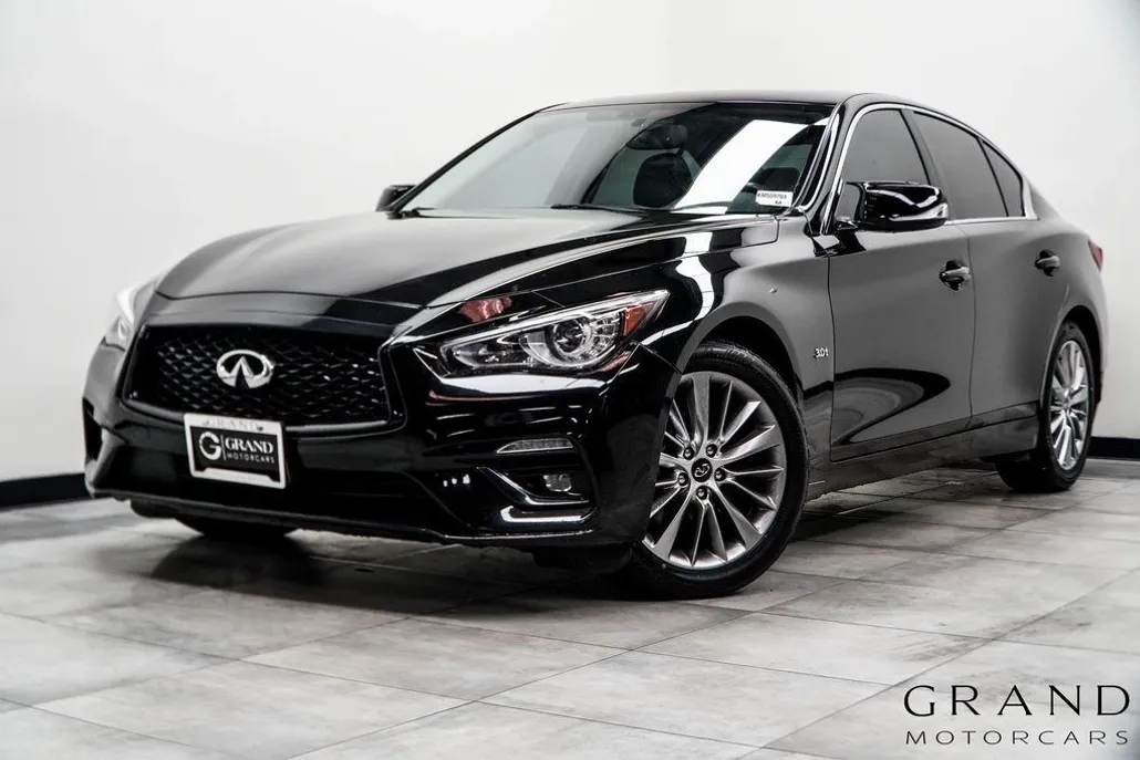 2019 Infiniti Q50 3.0t LUXE AWD photo 1
