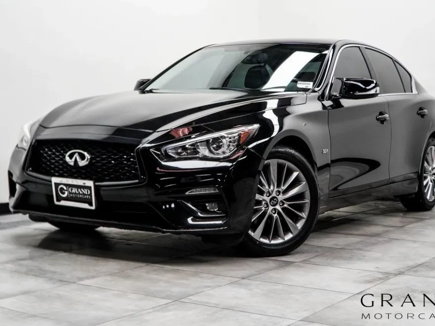 2019 Infiniti Q50 3.0t LUXE AWD photo 1