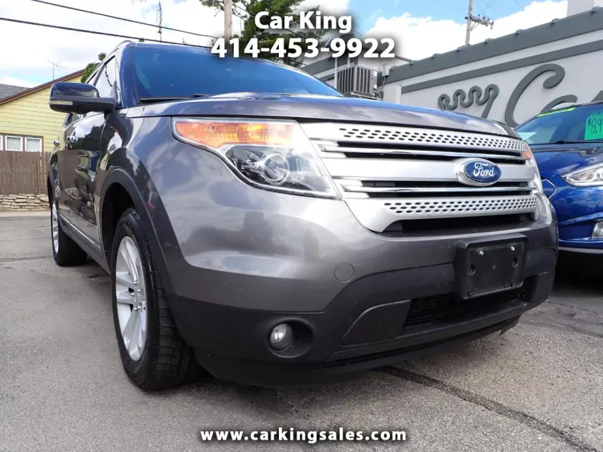 2012 Ford Explorer XLT photo 1