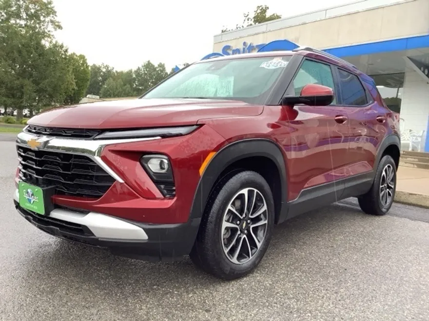 2025 Chevrolet Trailblazer LT photo 1
