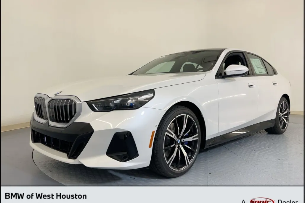 2026 Bmw 530i photo 1