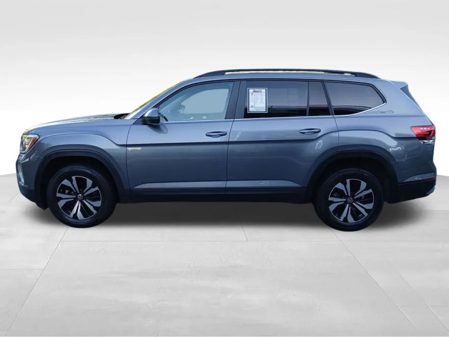 2024 Volkswagen Atlas SE photo 1