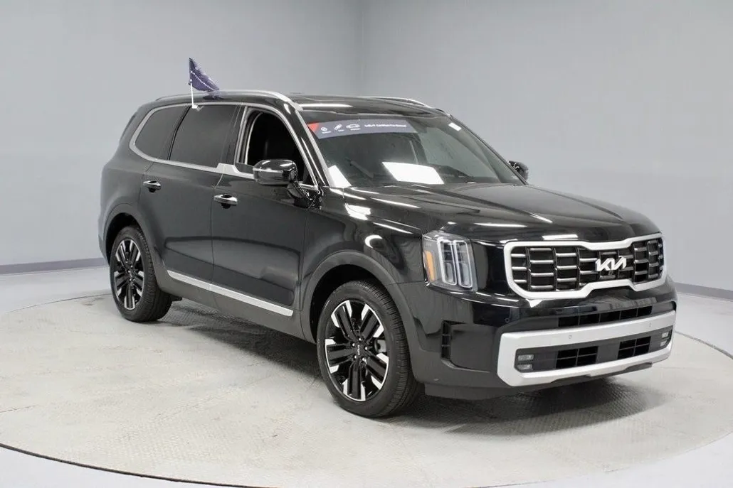 2024 Kia Telluride SX photo 1