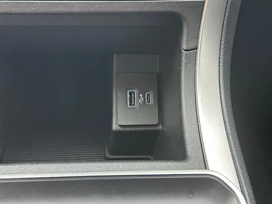 2023 Ford Edge SE photo 33