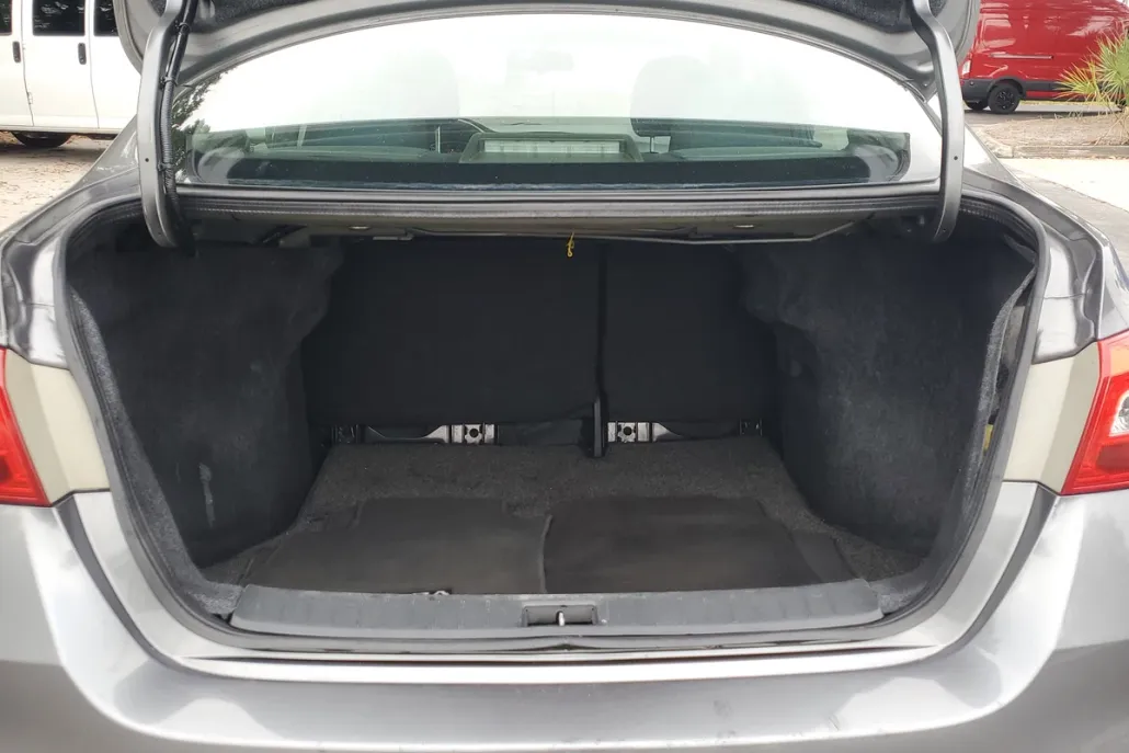 2019 Nissan Sentra S photo 1
