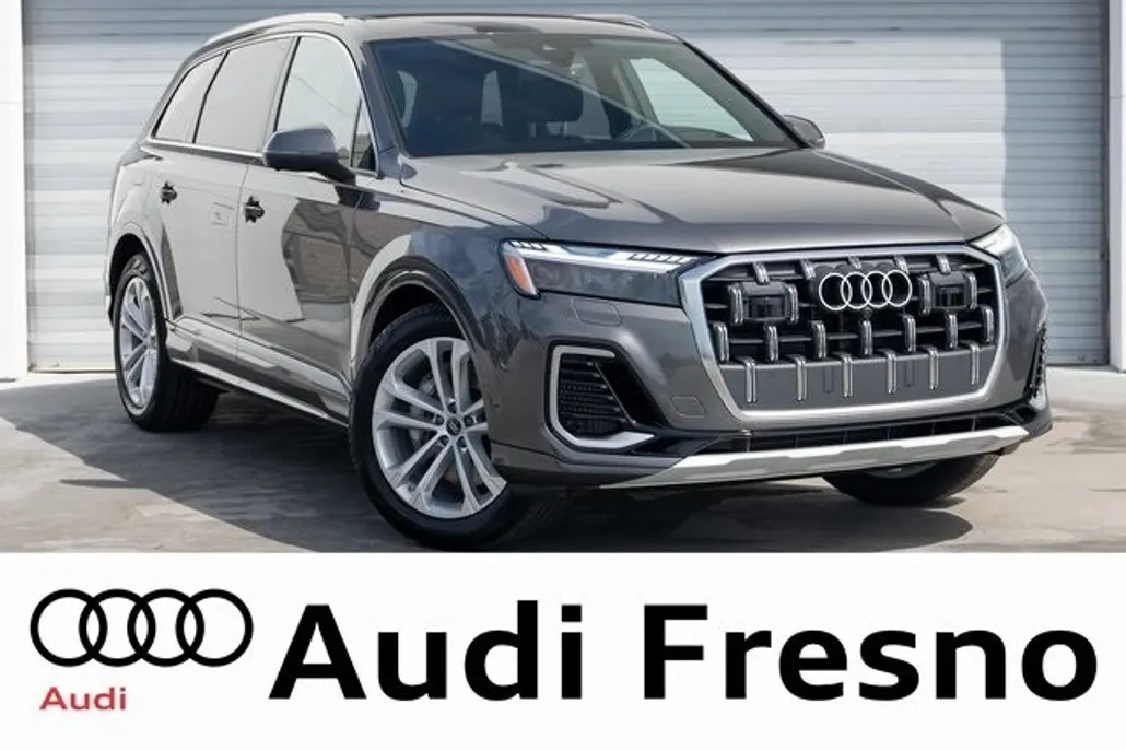 2025 Audi Q7 55 Prestige photo 1