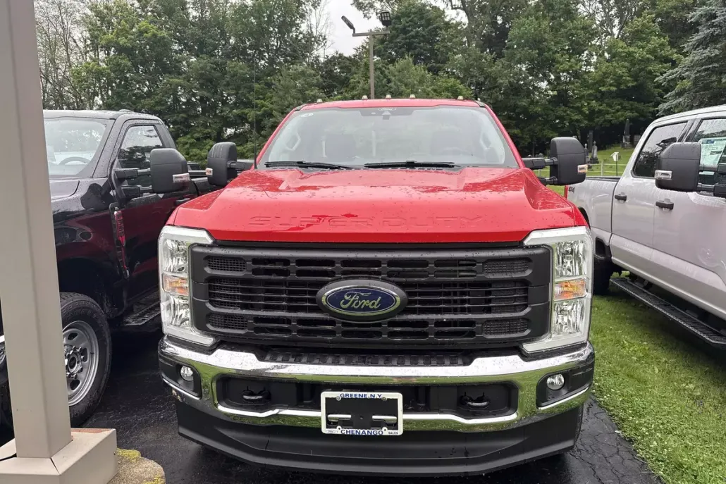 2025 Ford F-350 XL photo 1