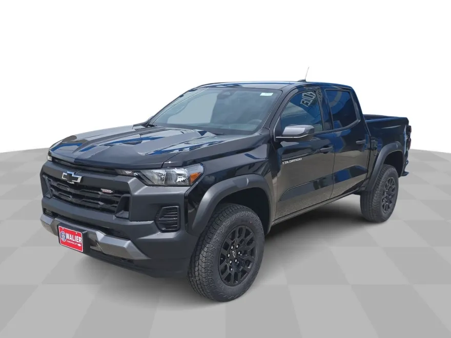 2025 Chevrolet Colorado Trail Boss photo 1